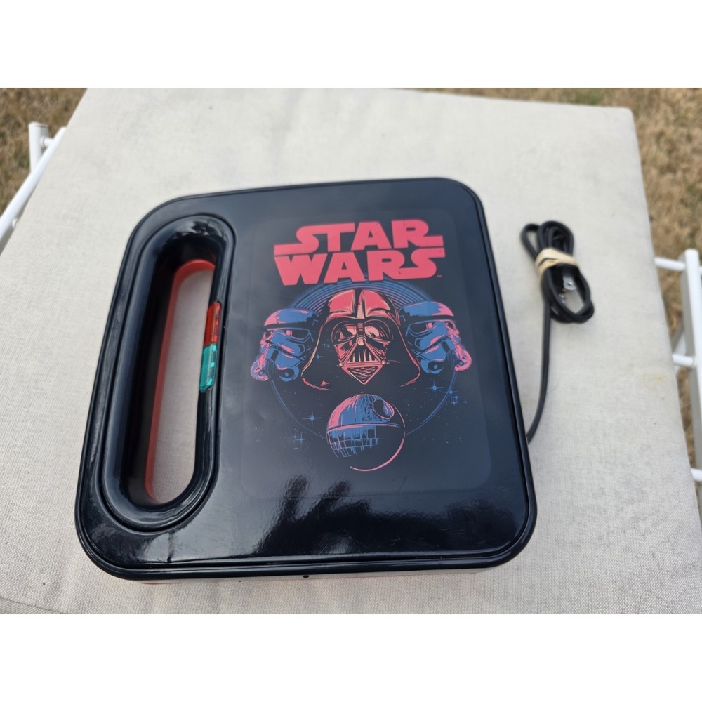 Disney Star Wars Darth Vader & Stormtrooper Mini Waffle Maker